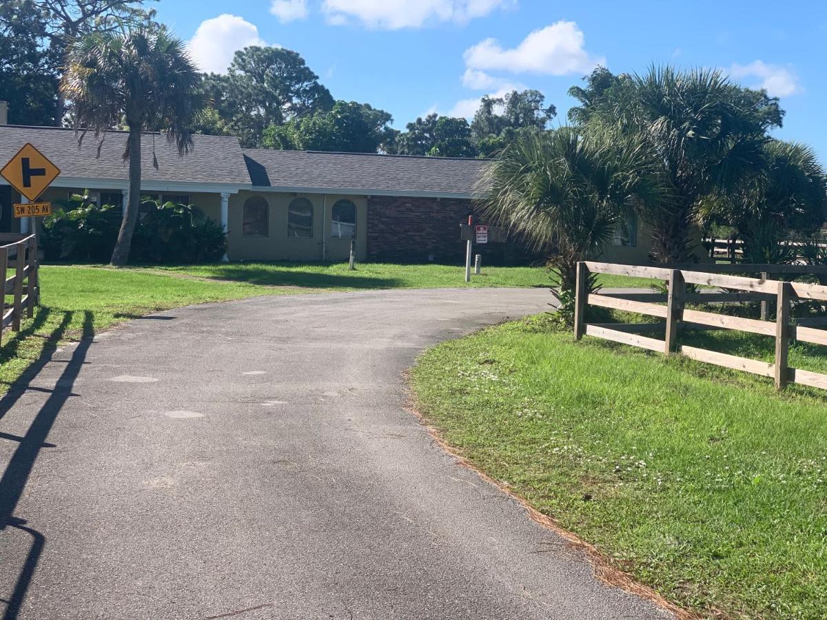Oyo Family Ranch At Melbourne Fl Hotel Kültér fotó